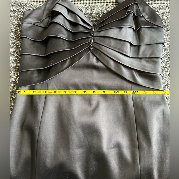 Jones New York LBD with open back - Picture 8 of 9